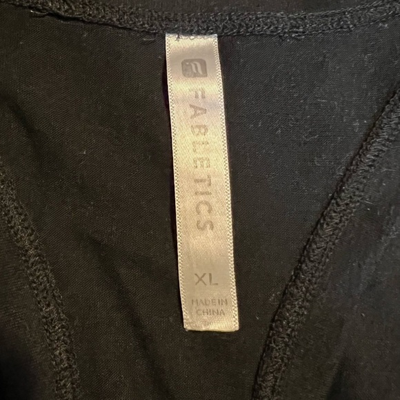 Fabletics Razor Back Black Tank Top L21 51325 - Picture 3 of 3